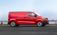 Opel vivaro rouge profil 2019