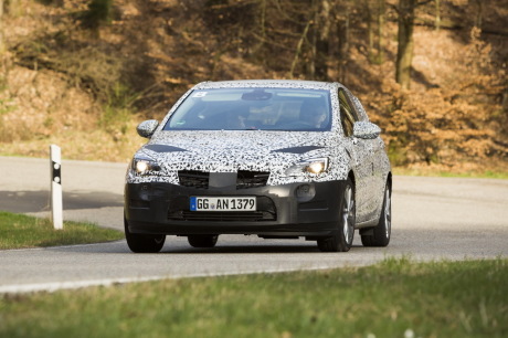 astra proto sur route