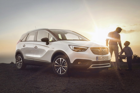 Opel Crossland X couleur blanche vue avant