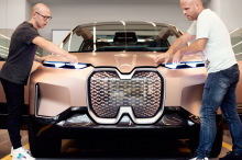 BMW Vision iNext 2021 SUV ̮̩lectrique face avant