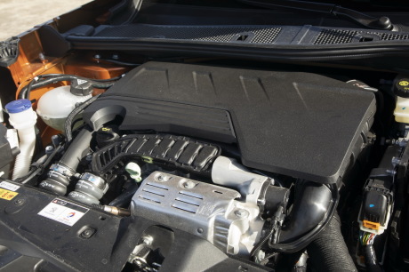 Nouveau Peugeot 2008 vue du moteur