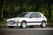 Peugeot 205 GTI blanche état concours