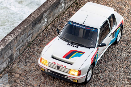Peugeot 205 Turbo ex Jean Todt adjugée 419 260 €