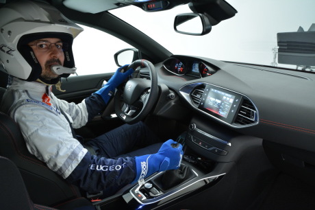 planche de bord Peugeot 308 GTI