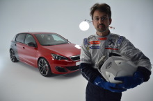 Vue avant Peugeot 308 GTI en studio