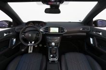 A bord de la Peugeot 308 SW GT THP 205