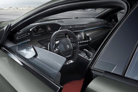 Peugeot 508 SW 2018 GT Line verte vue avant porte sans cadre