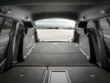 Peugeot 508 SW vue du coffre depuis les places avant GT Line grise