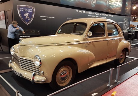 Peugeot 203 beige 1950 Rétromobile 2018