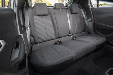 sièges AR Peugeot 208 Puretech 75 Active
