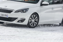 peugeot 308 ̮̩quip̮̩e de pneus hiver