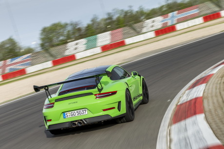 Porsche 911 GT3 RS verte Pack Weissach circuit