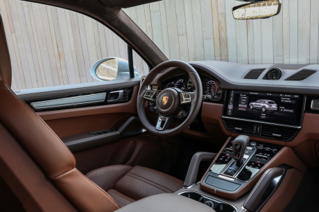 Porsche Cayenne Turbo S E-Hybrid coupé 2019 planche de bord