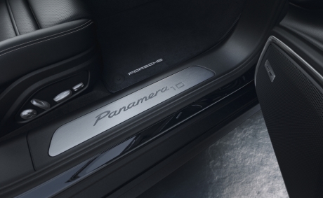 porsche panamera 10 years seuil de porte