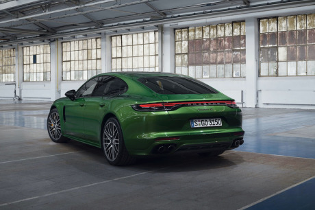 porsche panamera 4S