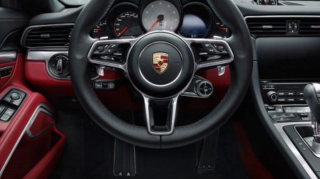 Volant Porsche 911 restylée (2015)