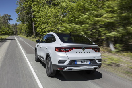 renault arkana etech 145