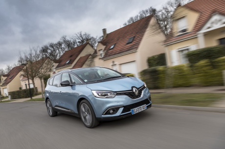 test routier du renault grand scenic