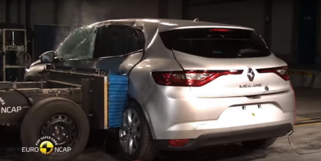 choc latéral renault mégane 4 crash test euroncap