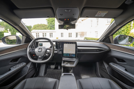 Renault Mégane E-Tech électrique 2022 planche de bord