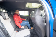 Peugeot e-2008 habitacle places arrière