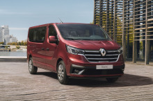 renault trafic combi rouge