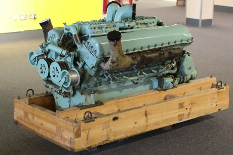 Moteur V12 Rolls Royce Meteor