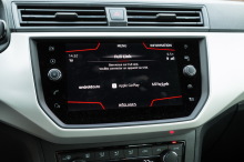 Seat Arona Xcellence blanc ecran Full Link