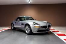 La BMW Z8, connue pour son apparition dans un volet de la saga James Bond, a fait craquer Vettel. Mais le pilote allemand s'en sépare aujourd'hui.