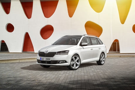 Skoda Fabia Combi restylée 2018 blanche vue avant
