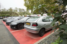 parking de tesla model s