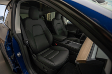 tesla model Y 2021 sièges