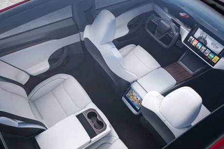 Tesla intérieur