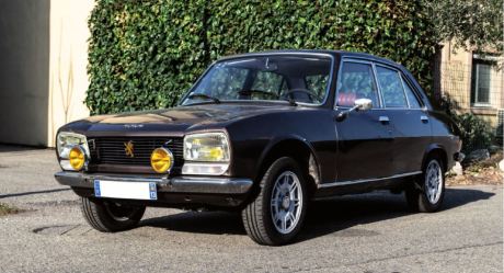 Peugeot 504 Ti marron