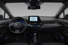 Toyota C-HR 2022 habitacle planche de bord