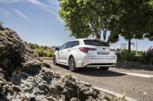 Toyota Corolla Touring Sports 3/4 arrière