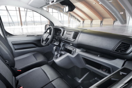 planche de bord Toyota Proace