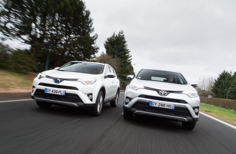 Les consommations sont assez proches sur la route, mais le RAV4 diesel l'emporte.