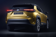 toyota yaris cross hybrid 2021 tnga