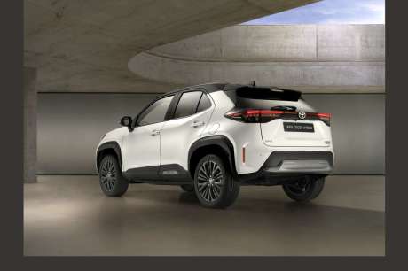toyota yarix cross adventure 2021 design