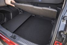 toyota yaris cross double fond