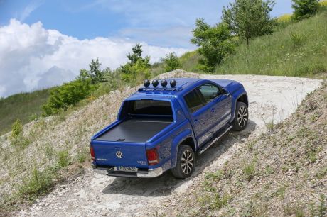 benne Volkswagen Amarok (2016)