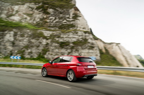 peugeot 308 essence puretech 130