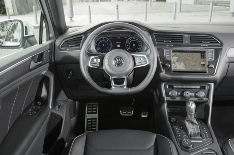 planche de bord Volkswagen Tiguan 2.0 TDI 240 R-Line