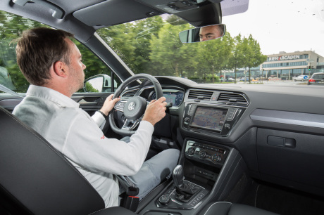intérieur Volkswagen Tiguan 2.0 TDI 240 R-Line blanc