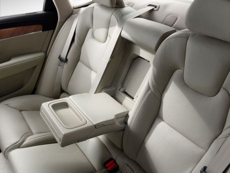 places arrière Volvo S90 2016
