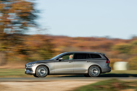 FilÃÆÃâÃâ ââ¬â¢ÃÆÃ¢â¬Å¡Ãâé droite gauche Volvo V60 D3 Inscription