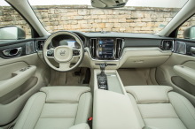volvo v60 intérieur