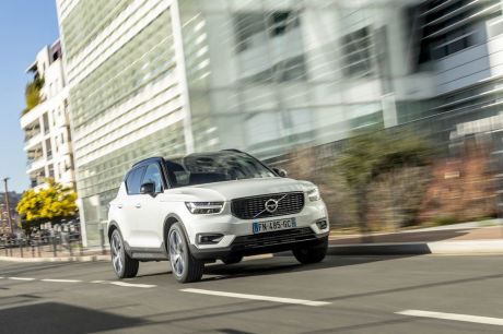 volvo xc40 T4 recharge 211 ch autonomie