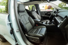 Essai Volvo XC40 siÃÆÃ
¡ges avant en cuir